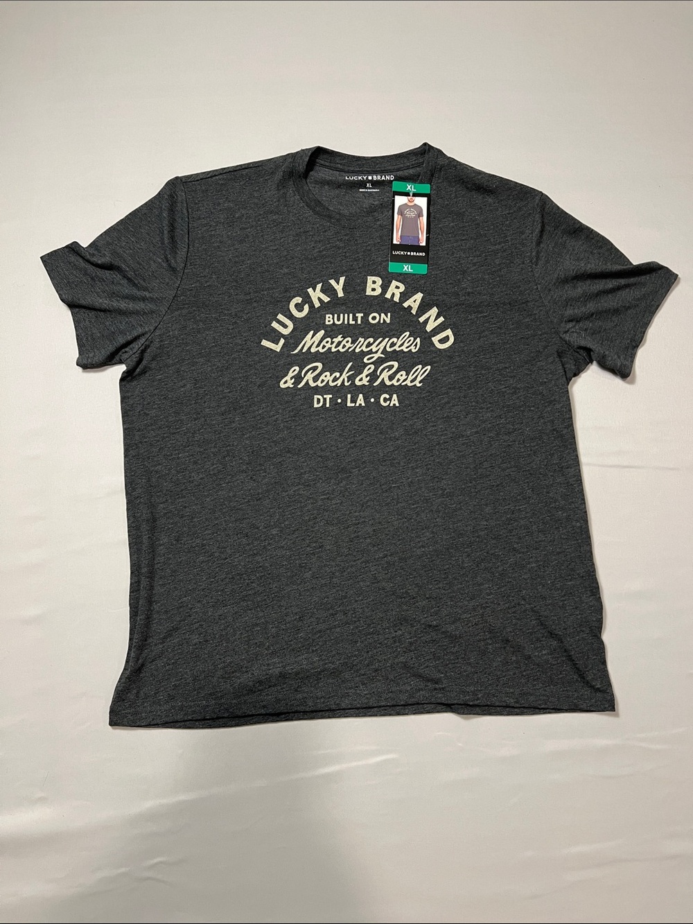 Lucky Brand Charcoal Gray Short-Sleeve Graphic Tee with Cream Print Size XL